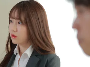 Anh trai số hưởng và cô nàng nhà bên bị ông xã bỏ bê đang gửi tín hiệu cầu “chịch”